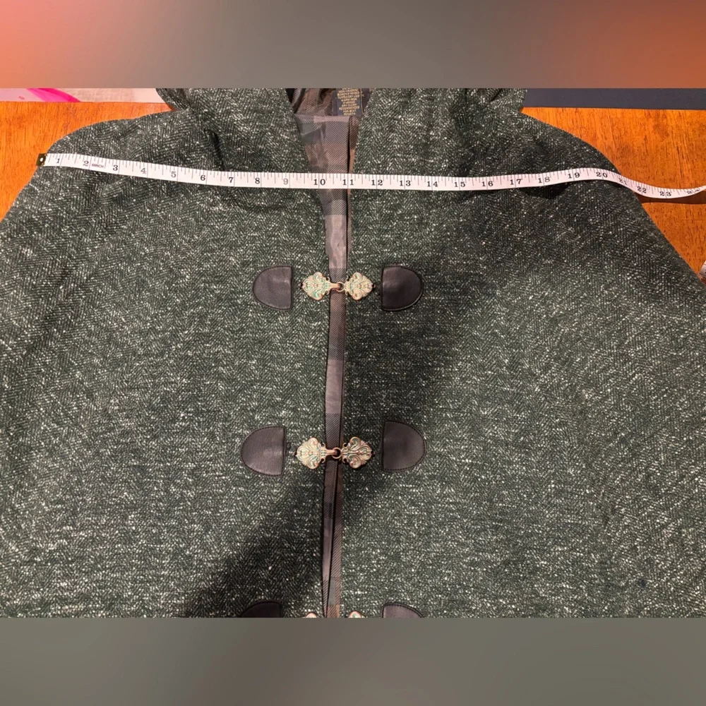 Outlander the Series Torrid Cloak Cape Plus Size 3/4 Hooded Tweed Green Coat - Picture 9 of 9